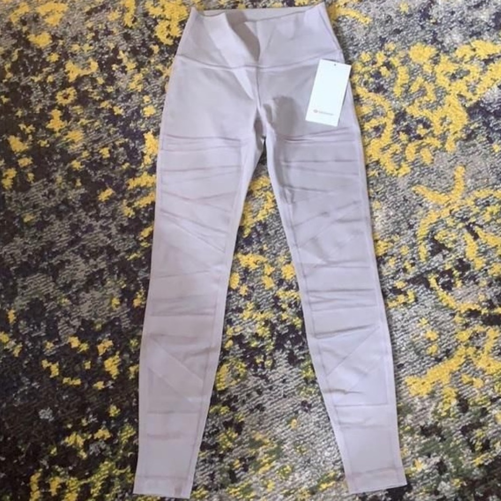 NWT Lululemon Wunder Under tech mesh leg sz 6